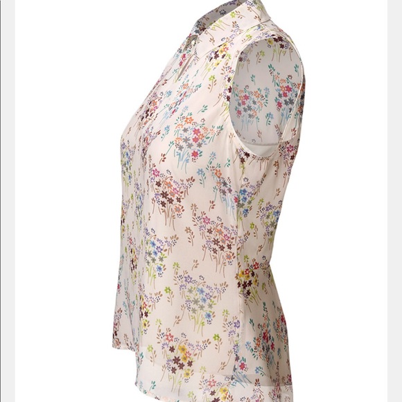 Essential Blouse - Picture 3 of 4